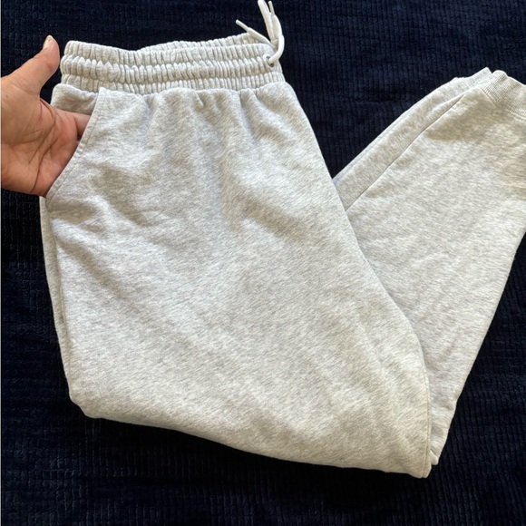 Old Navy Gray Sweatpants - Picture 3 of 5